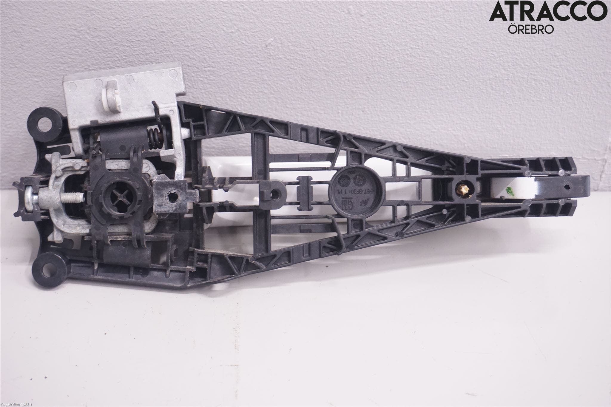 Opel INSIGNIA 09-16 Dörrhandtag Yttre Vä