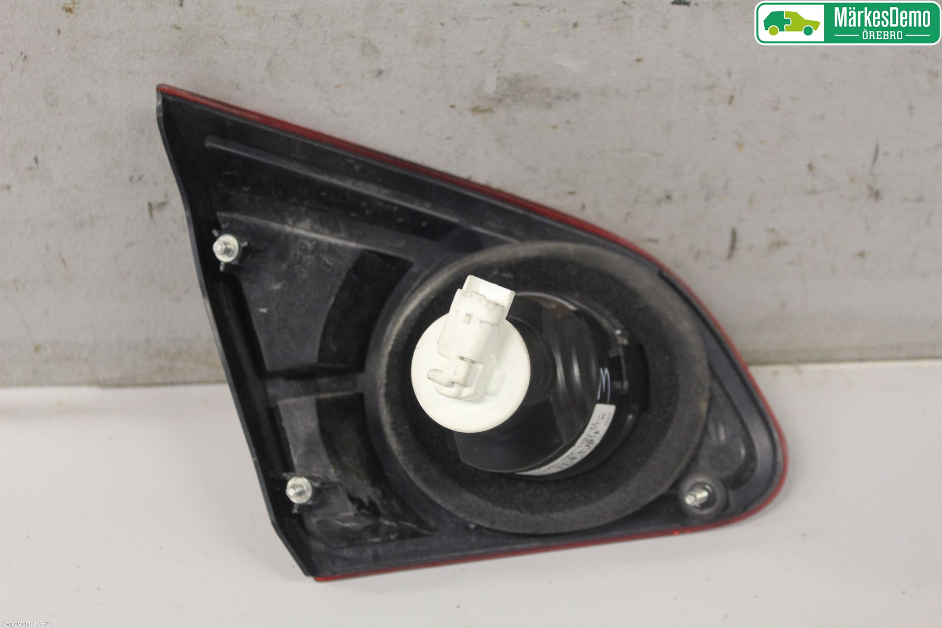 Nissan QASHQAI   07-10 Bakljus Lucka Hö