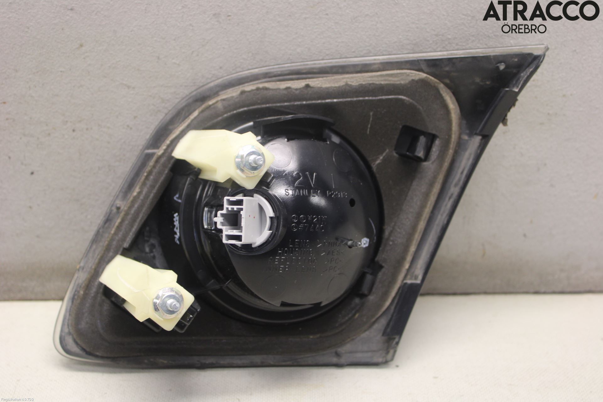 Mazda 3 I 07-08 Bakljus Lucka Vä