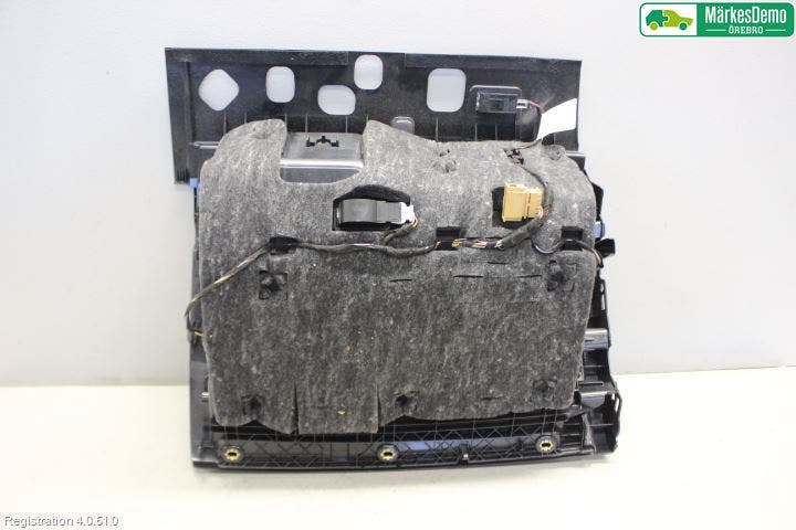 Audi A6/S6 4G 11-18 Handskfack