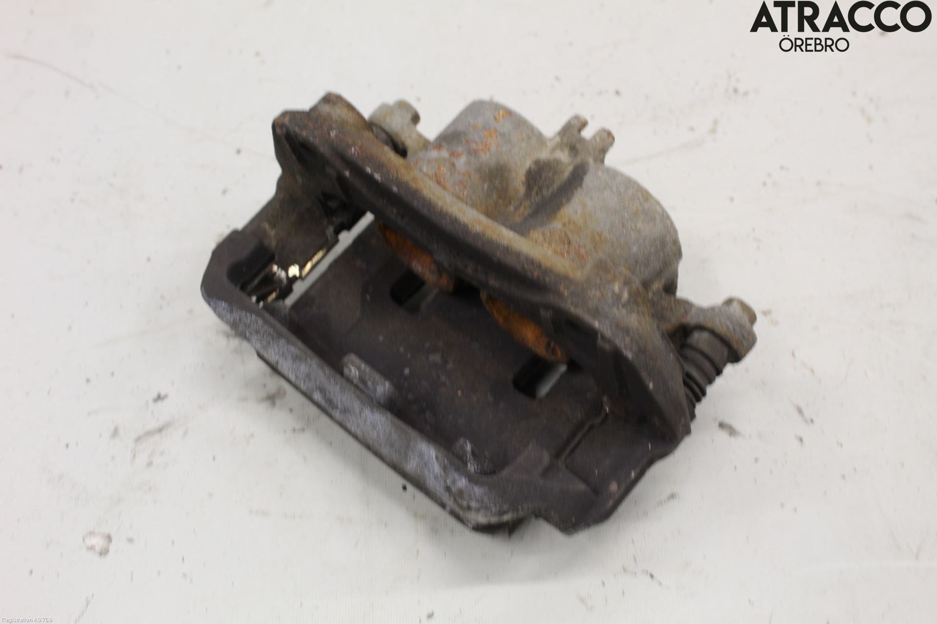 Nissan NAVARA 05-16 Bromsok Fram Vänster