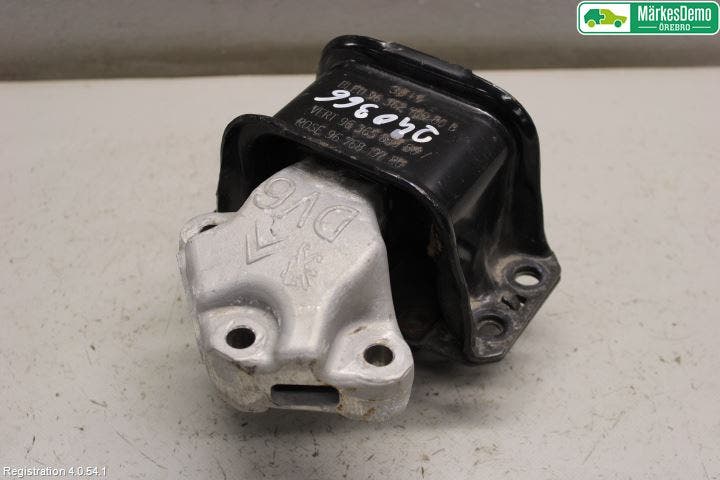 Citroen C4 II 11-18 Motorfäste