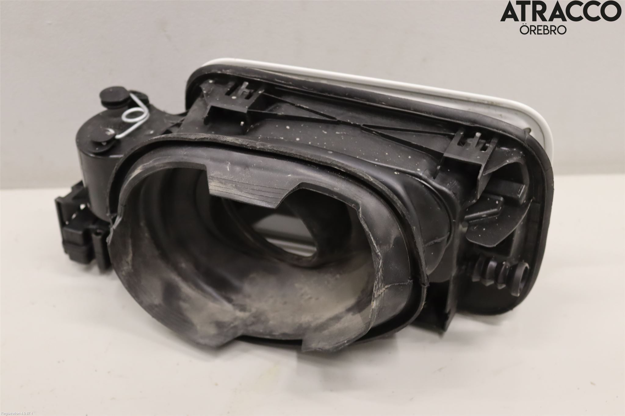BMW 3 F30/F31/F80 12-19 Tanklucka