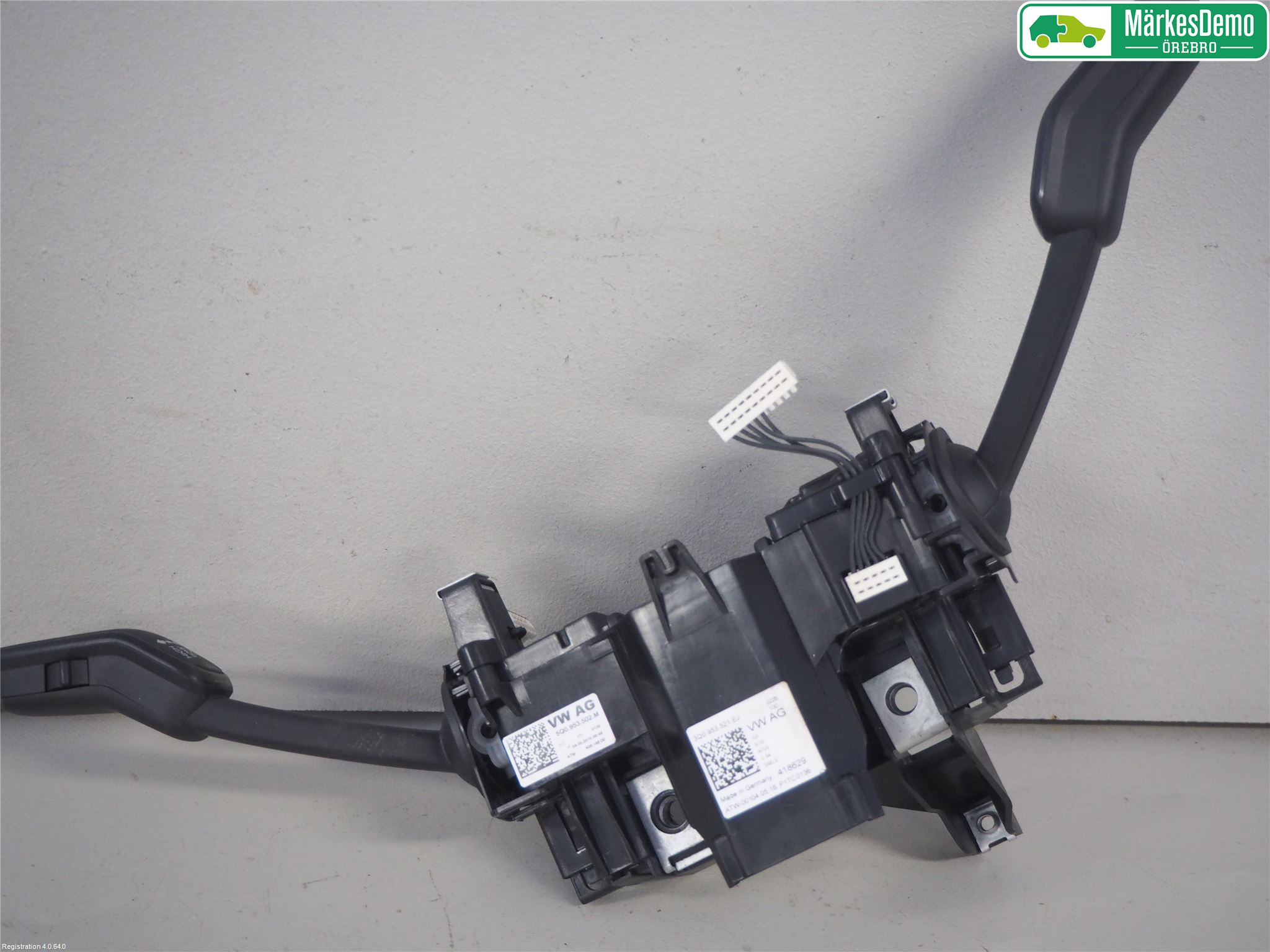 Volkswagen VW PASSAT 15-19 Spakcentral