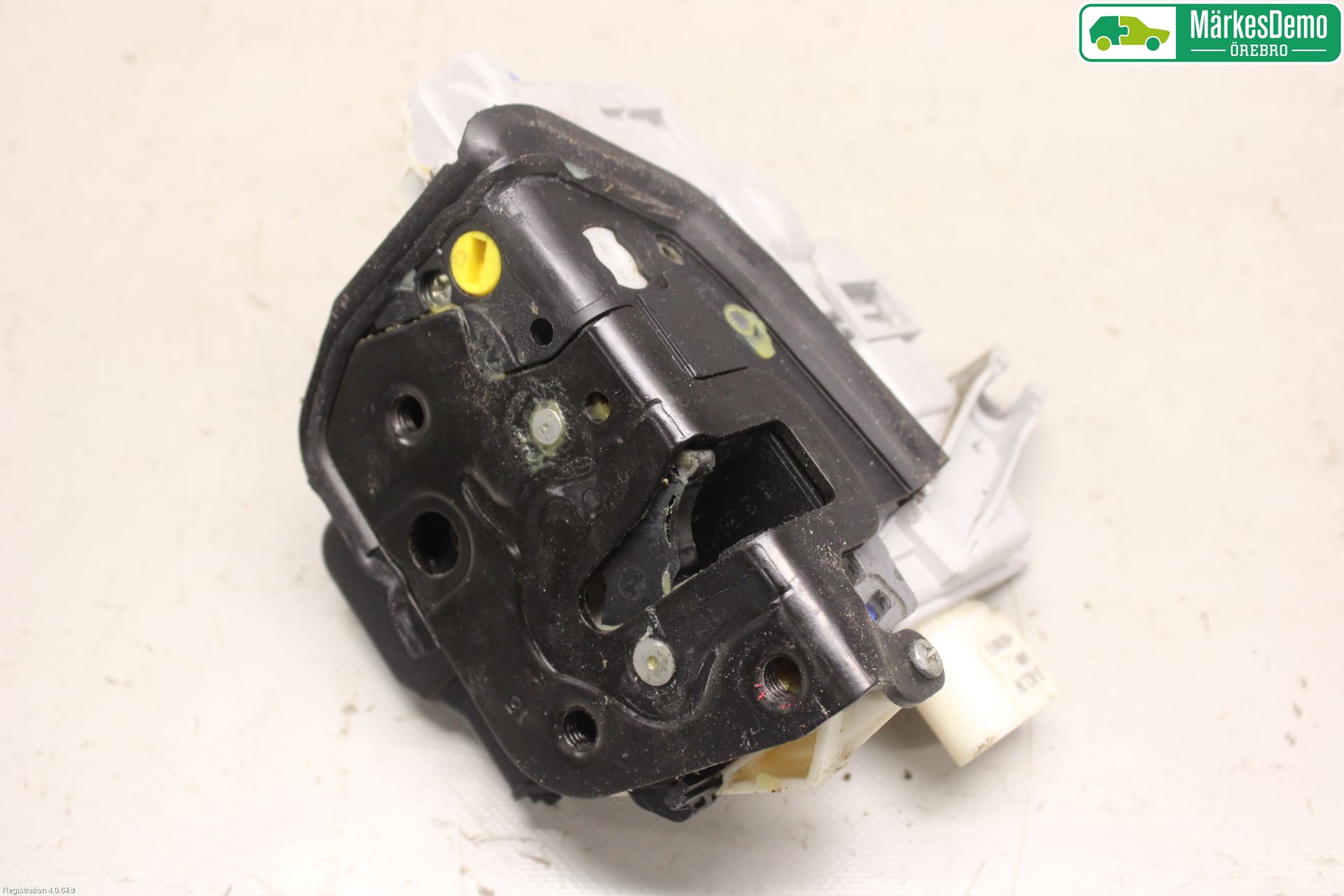 Audi A6/S6     05-11 Låskista-Dörrlås