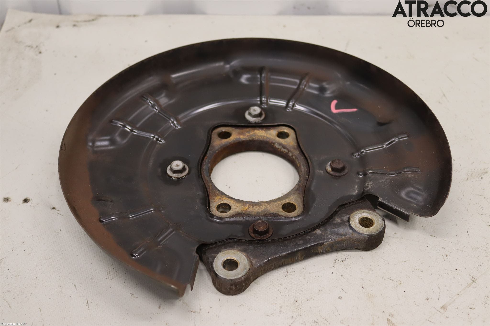 Kia STONIC 18->> Bromssköld Bak