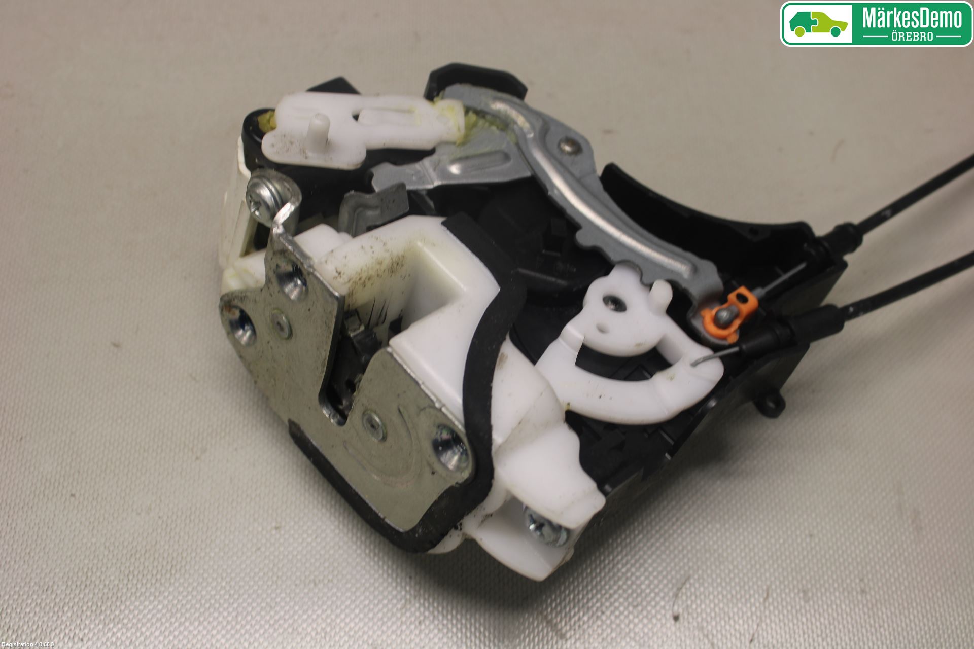 Mitsubishi OUTLANDER 07-12 Låskista-Dörrlås