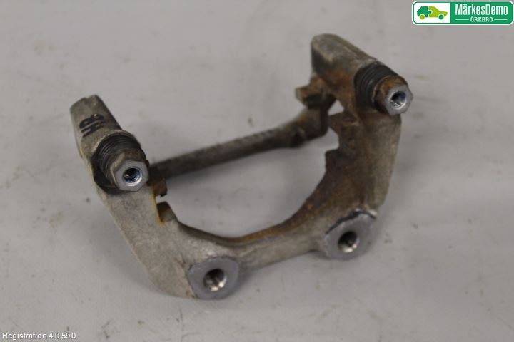 BMW 5 F10/F11/F18 09-17 Bromsokshållare