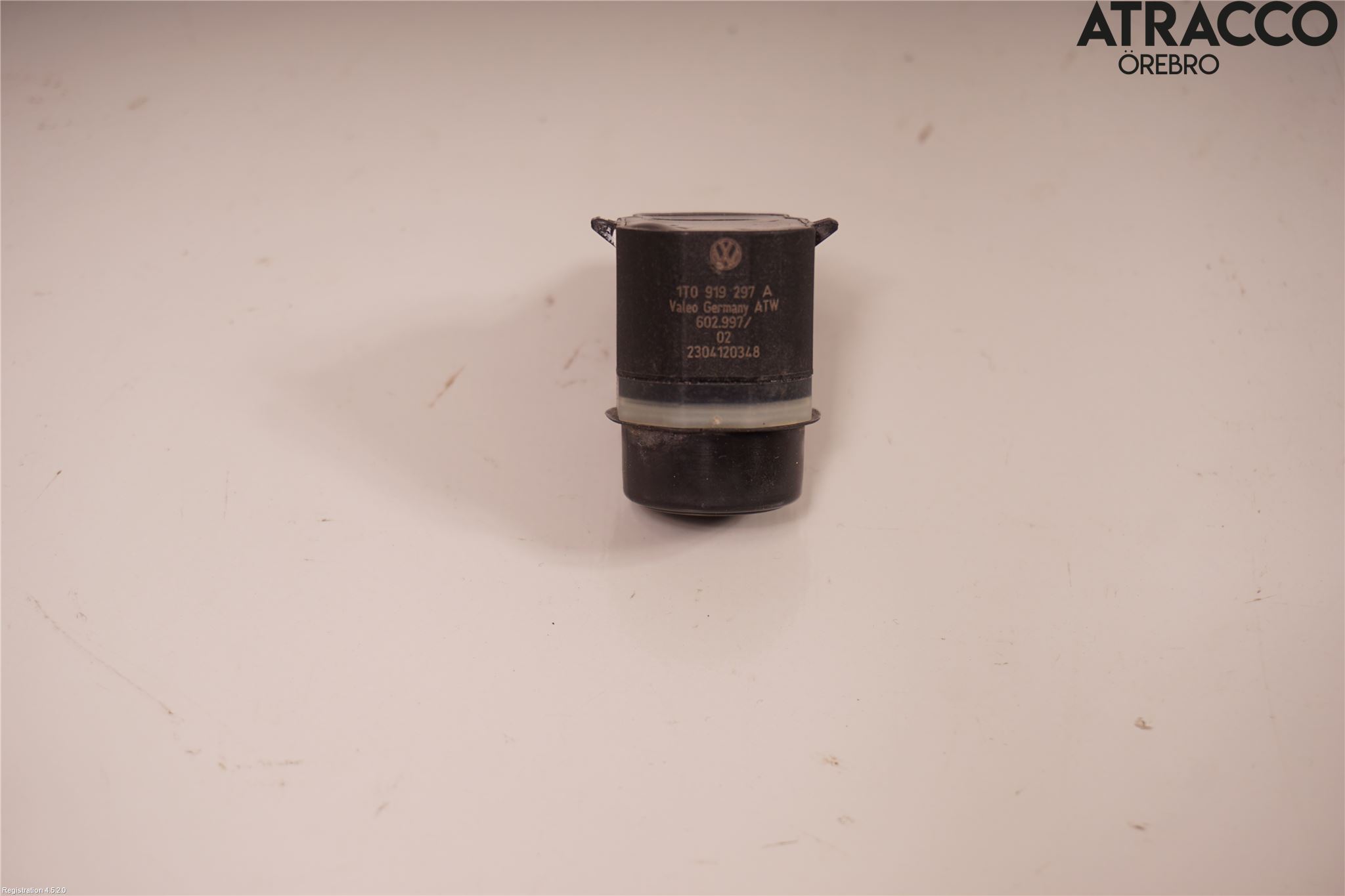 Skoda SUPERB 09-15 Parkeringshjälp Frontsensor