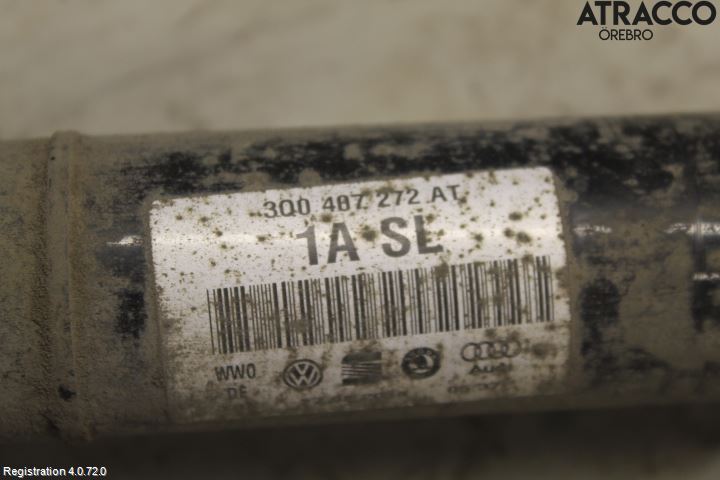 Volkswagen VW PASSAT 15-19 Drivaxel Fram Höger