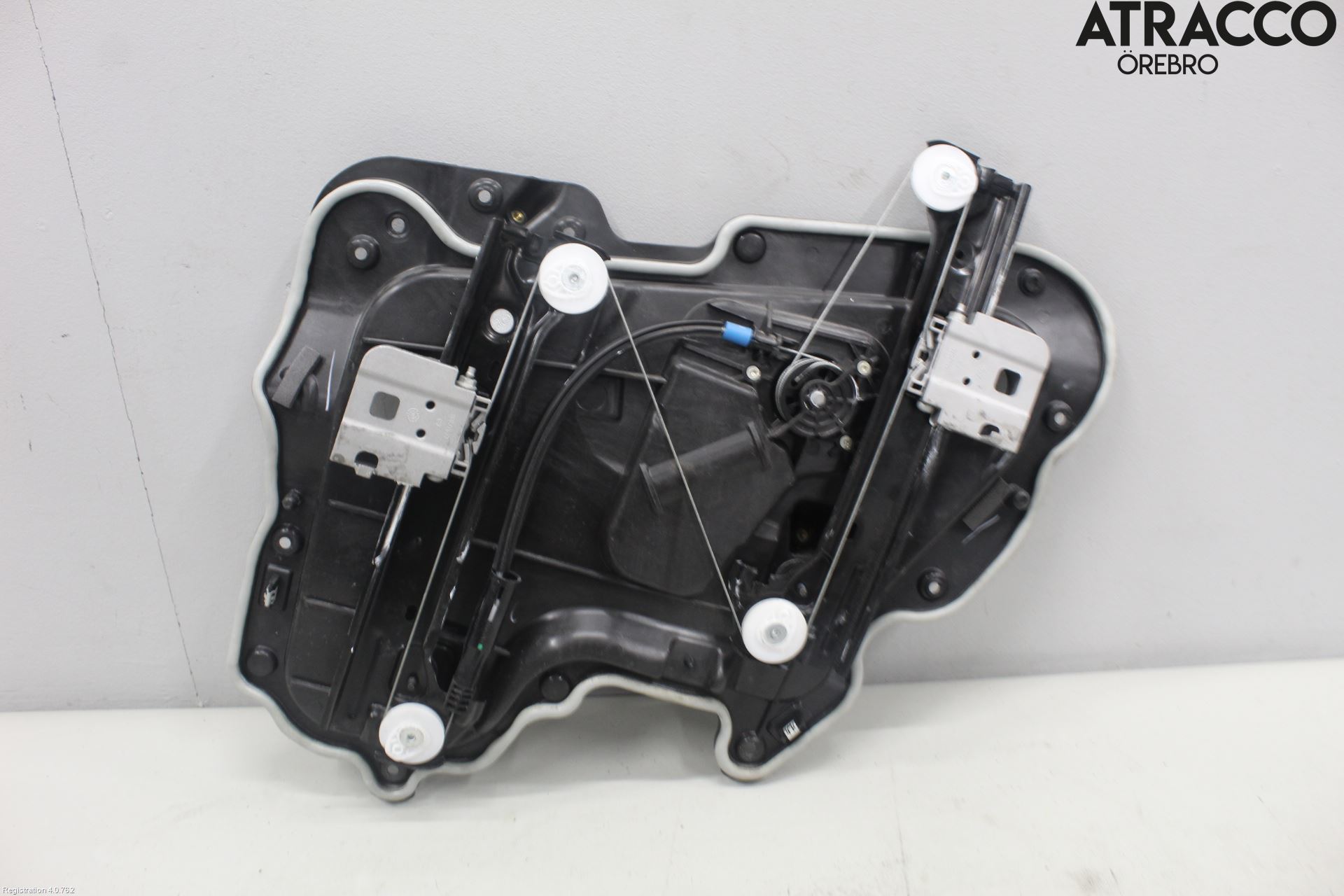 Tesla MODEL 3 17- Fönsterhiss El Kompl