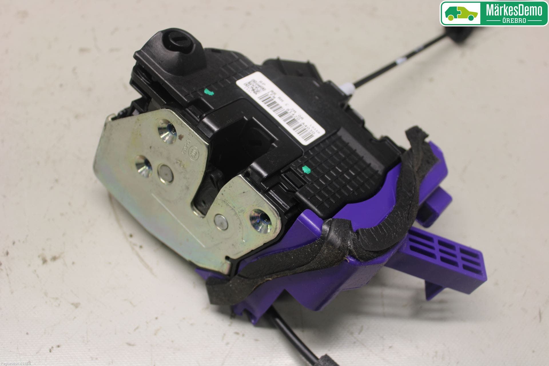 Kia CARENS III 13-19 Låskista-Dörrlås