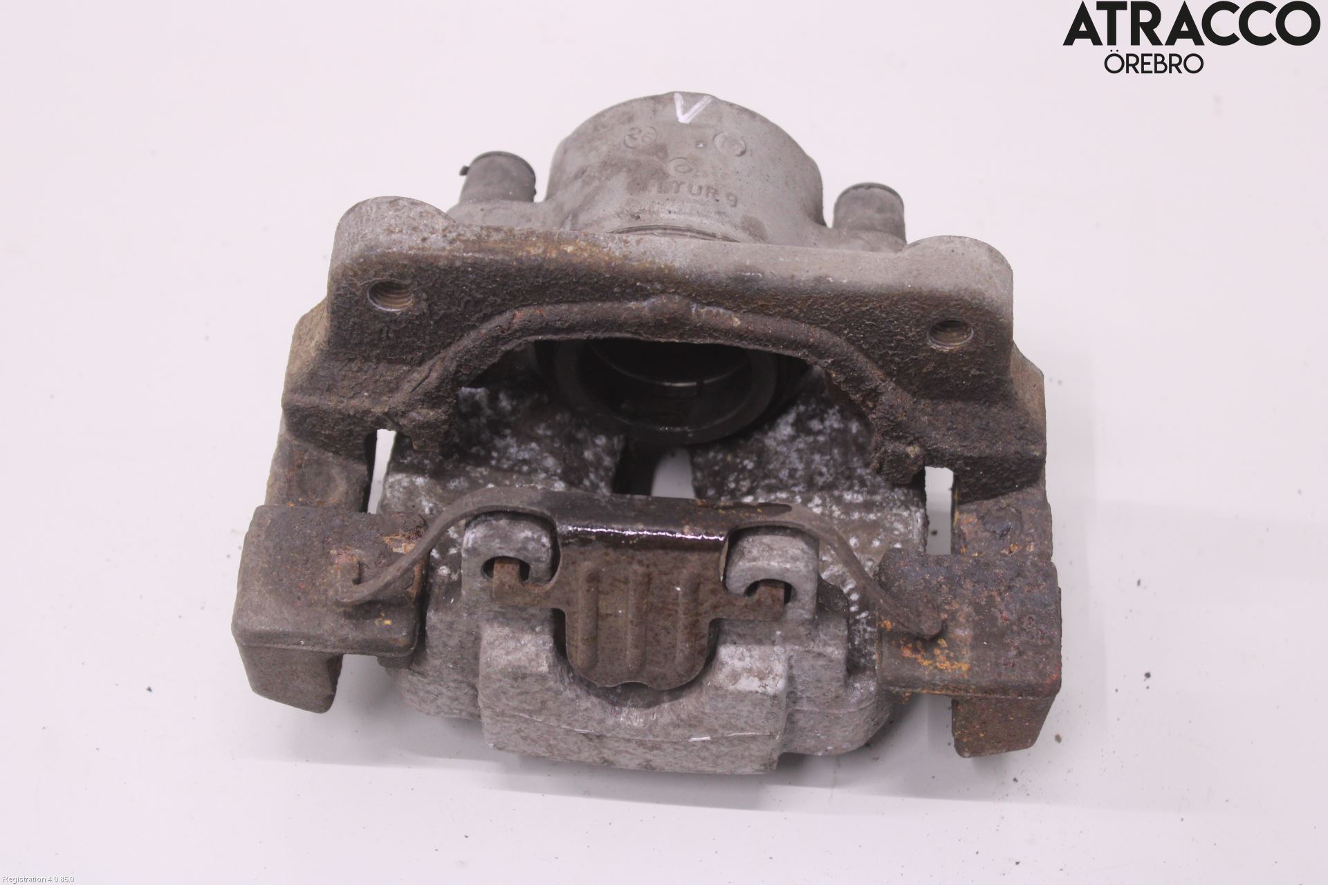 BMW 5 F10/F11/F18 09-17 Bromsok Fram Vänster