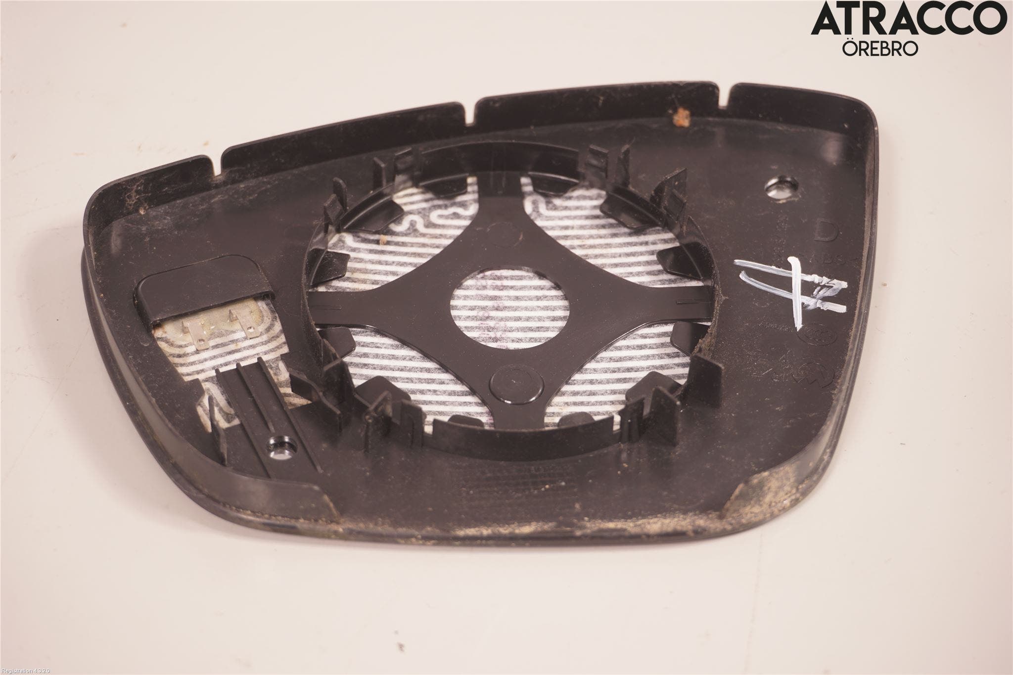 Peugeot 208 12-15 Spegelglas Hö