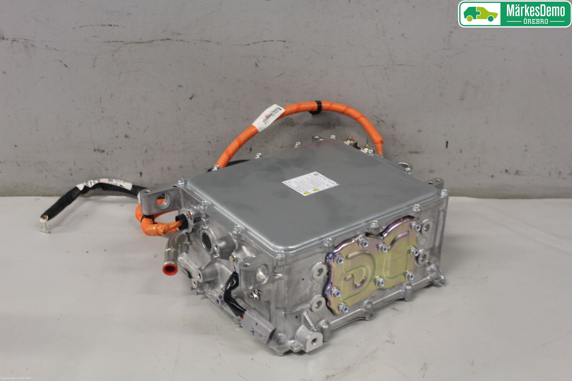 Mitsubishi OUTLANDER 13-21 Batteriladdare Högspänning