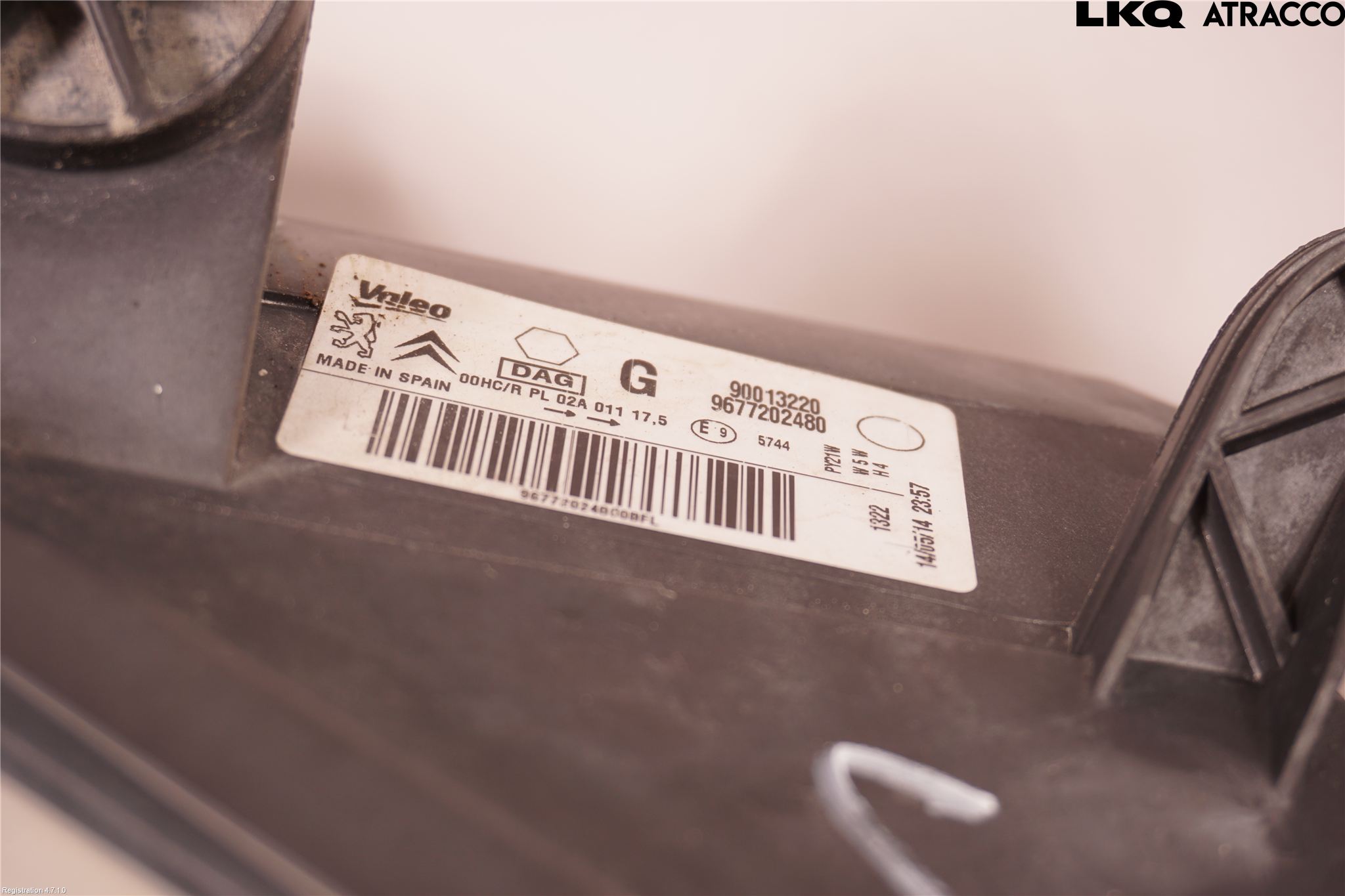 Peugeot PARTNER 08-15 Strålkastare Vänster