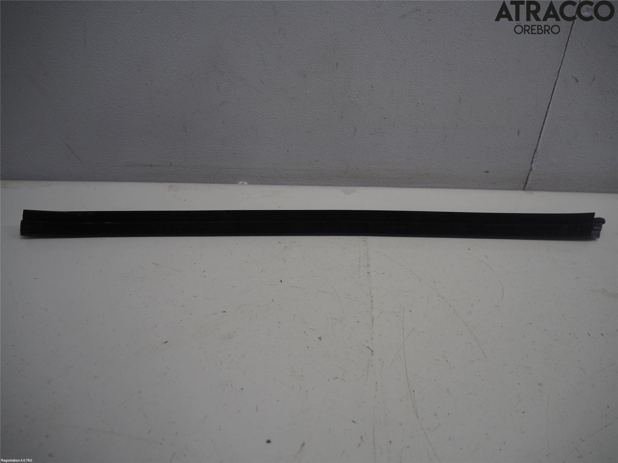 Kia RIO 17- Dörr Dekorlist Bak Vä