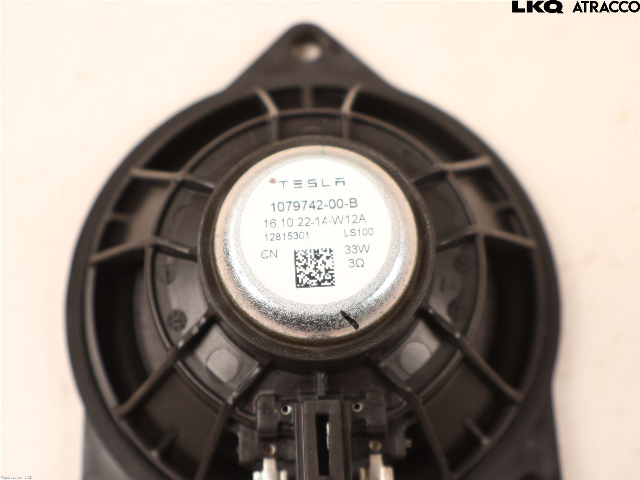 Tesla MODEL Y 21- Högtalare