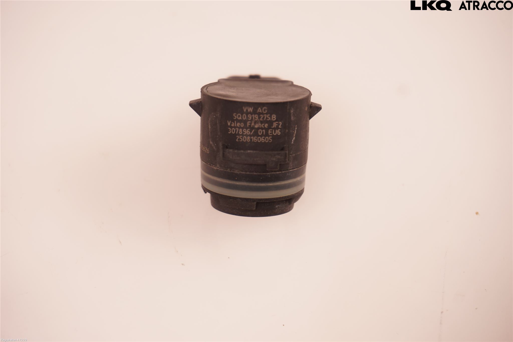 Volkswagen VW PASSAT 15-19 Parkeringshjälp Frontsensor