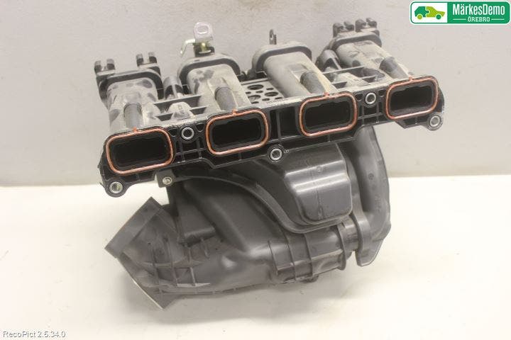 Mitsubishi OUTLANDER 13-21 Grenrör Insug