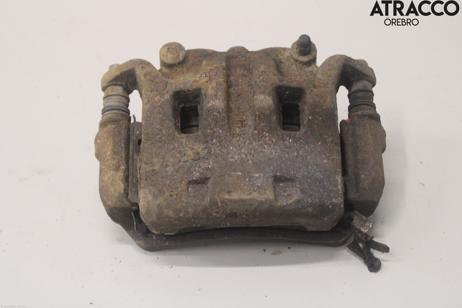 Nissan NAVARA 05-16 Bromsok Fram Höger