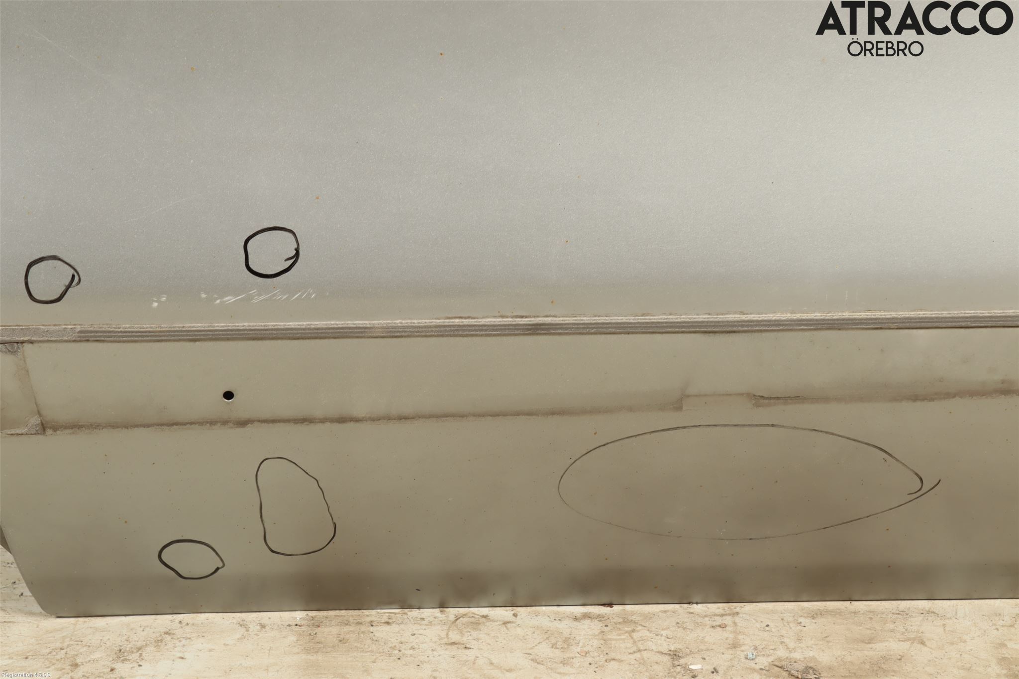 Nissan NOTE E11 06-14 Dörr Bak Vänster