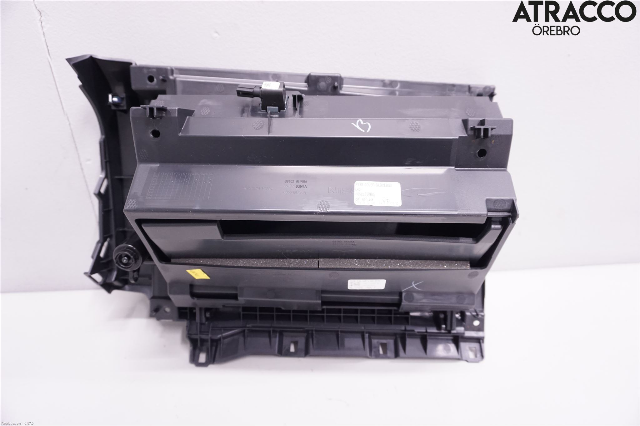 Nissan QASHQAI 21- Handskfack