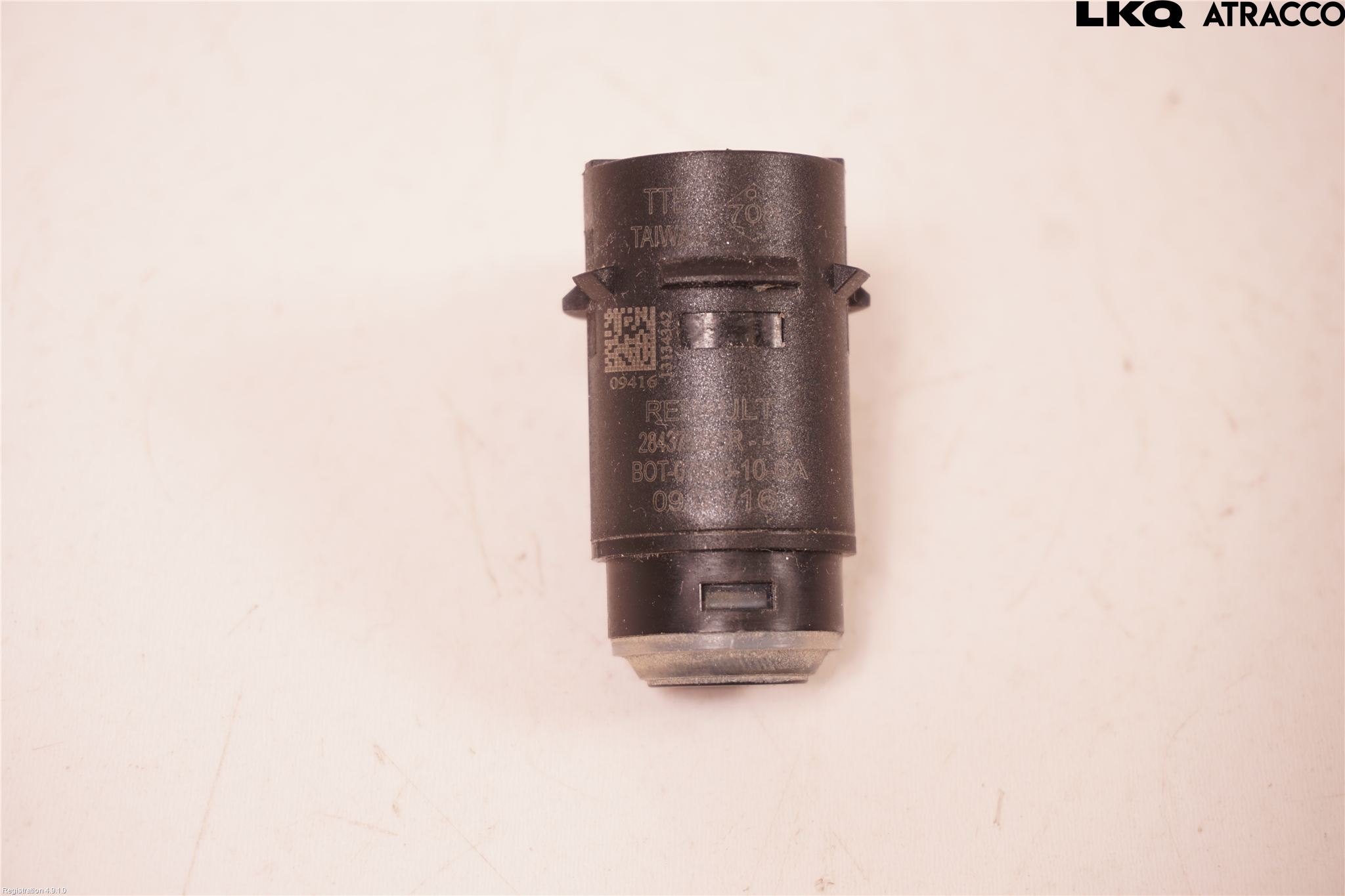 Dacia DUSTER 10-17 Parkeringshjälp Backsensor