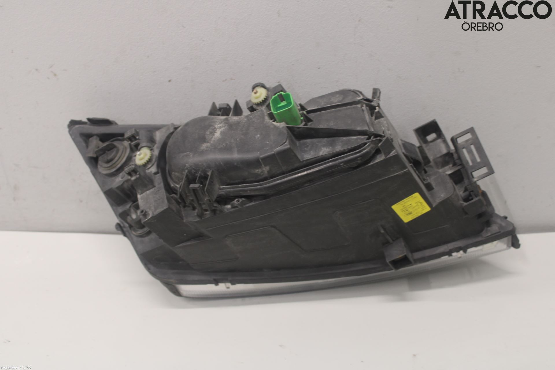 Ford MONDEO     01-06 Strålkastare Vänster