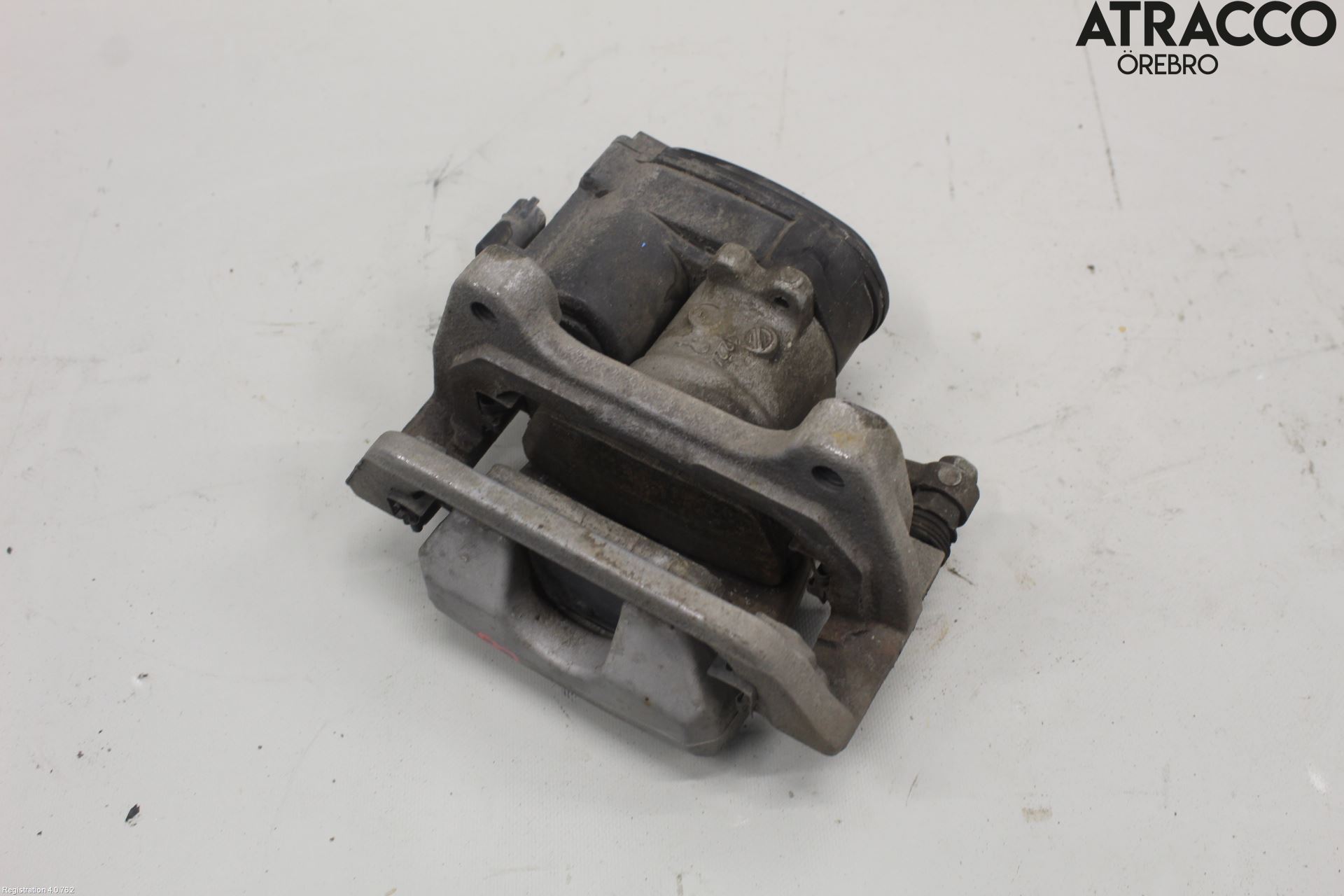 Tesla MODEL 3 17- Bromsok Bak Höger