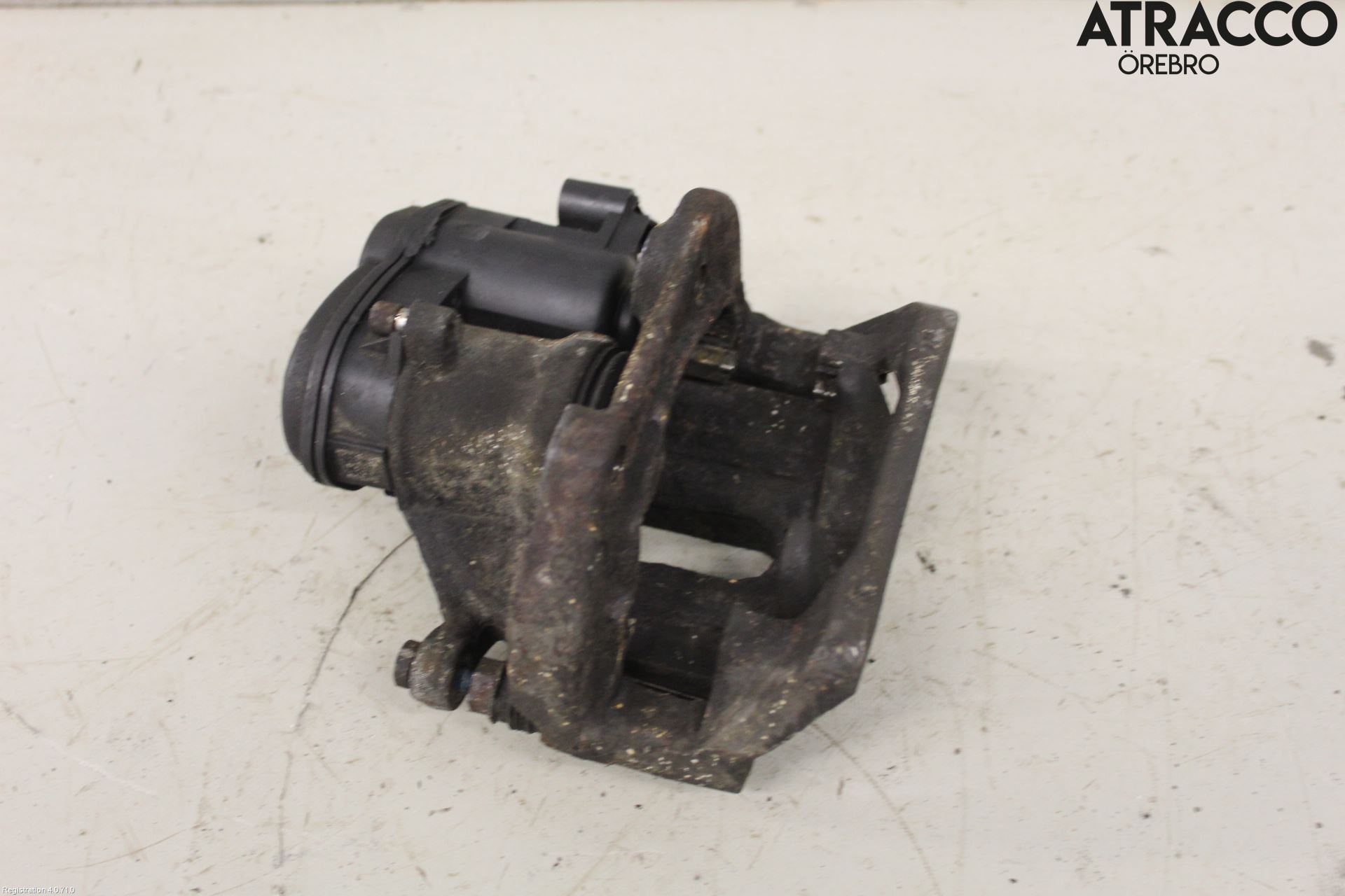 BMW 5 F10/F11/F18 09-17 Bromsok Bak Vänster
