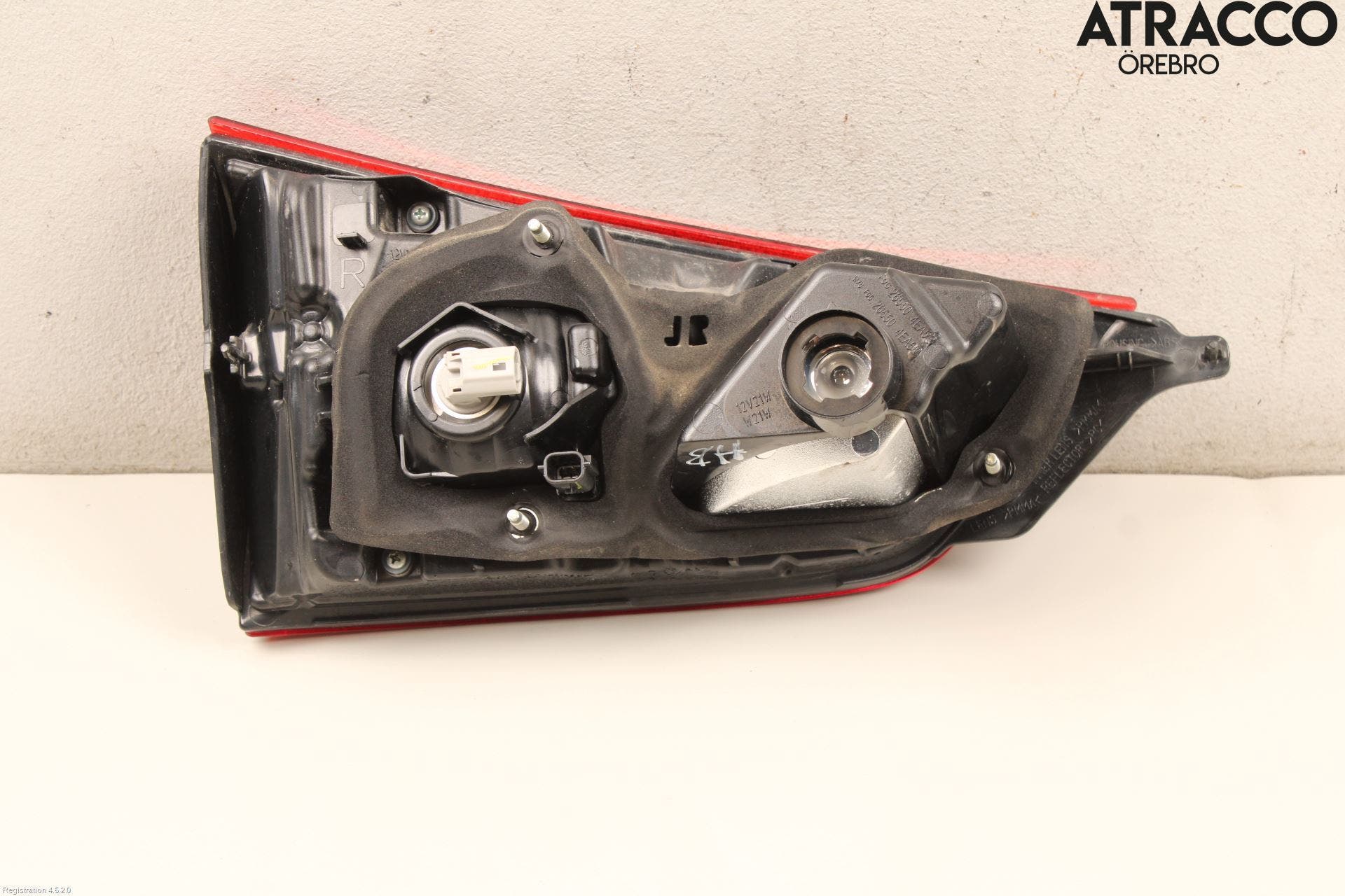 Nissan QASHQAI 14-17 Bakljus Lucka Hö