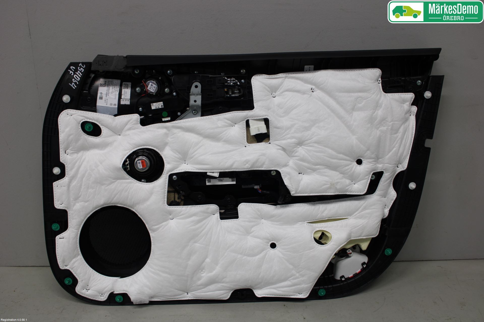 Kia STINGER 18- Dörrklädsel Vä