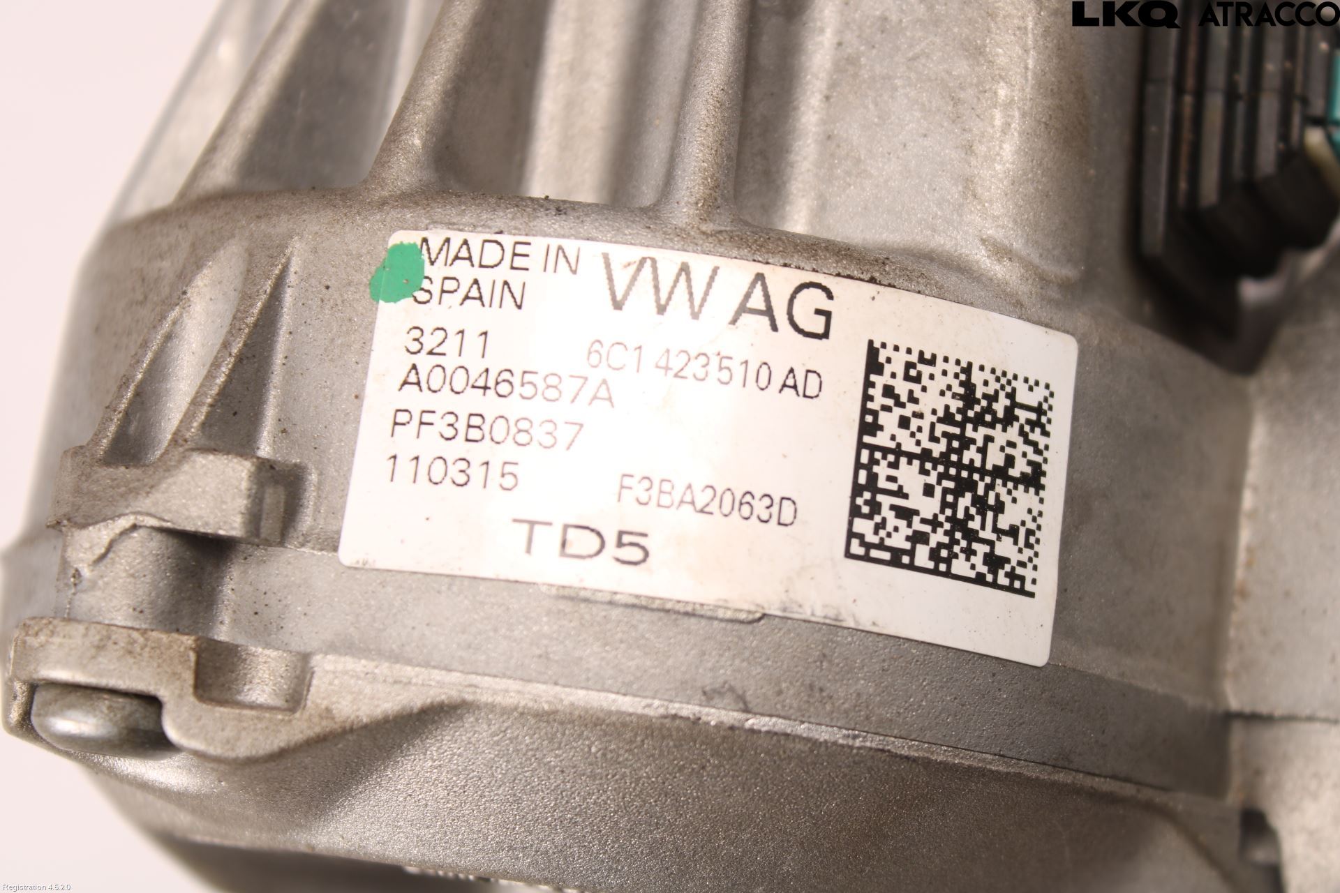 Volkswagen VW POLO 10-17 Rattaxelagg Med Inb Servo