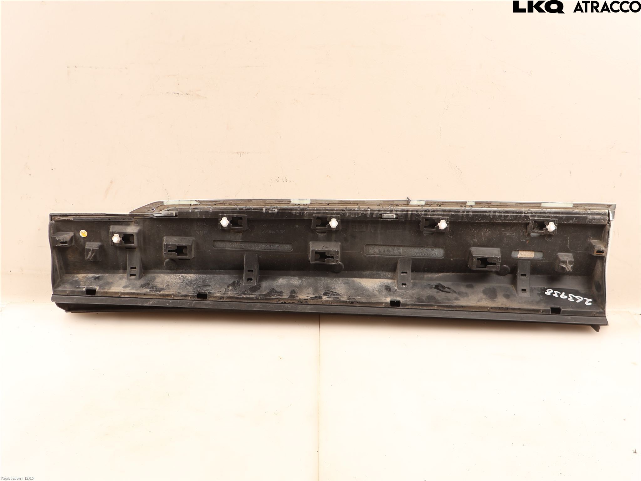 Volkswagen VW TIGUAN 16-24 Dörr Dekorlist Fram Hö