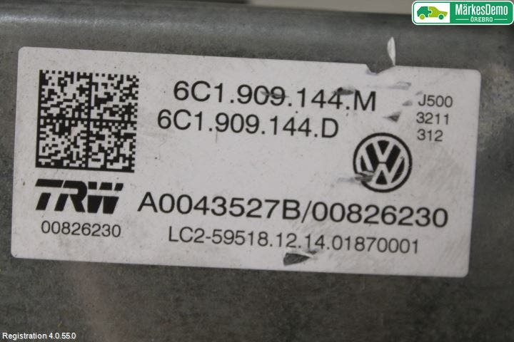 Volkswagen VW POLO 10-17 Rattaxelagg Med Inb Servo