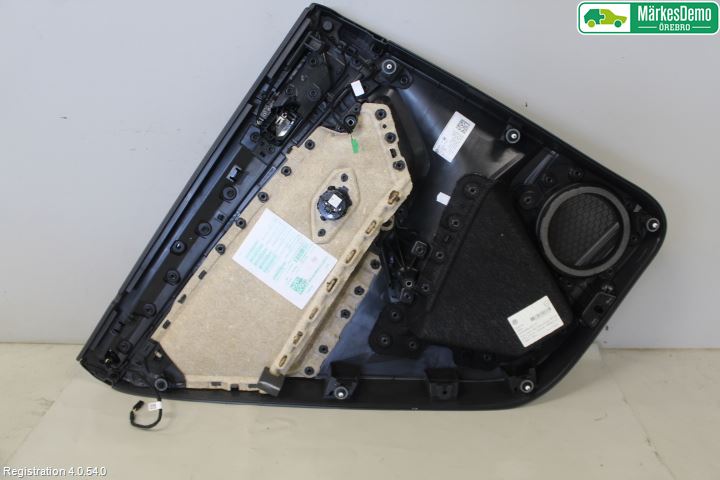 Volkswagen VW TIGUAN 16-24 Dörrklädsel Hö