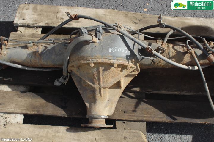 Mitsubishi L200 06-15 Bakaxel