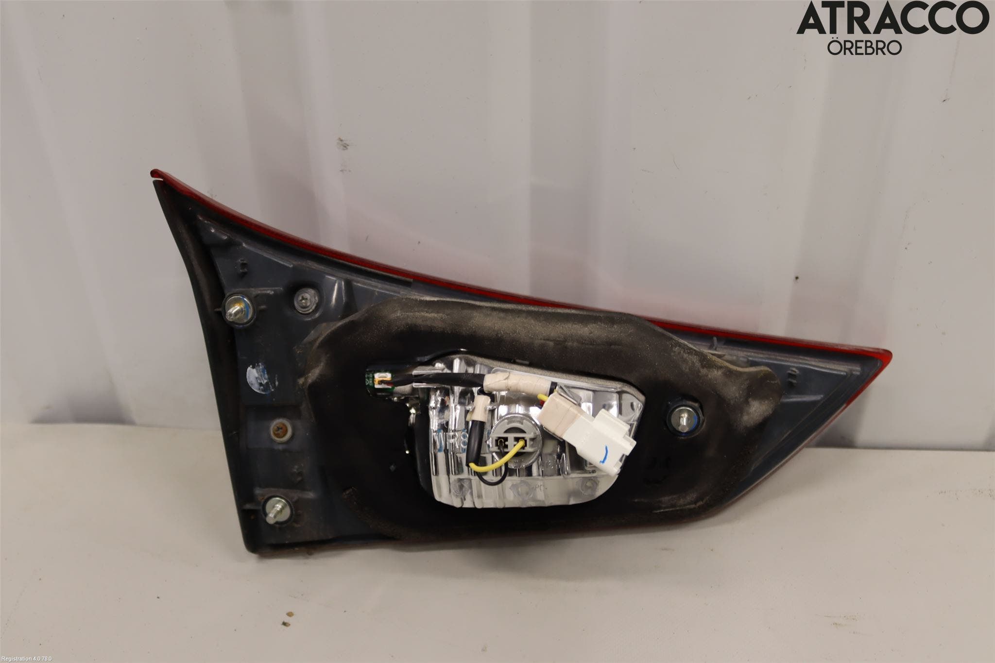 Toyota AURIS 13-19 Bakljus Lucka Hö