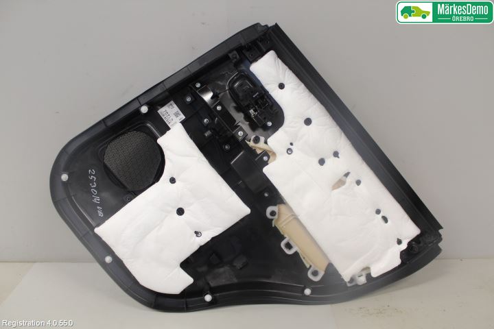 Mitsubishi OUTLANDER 13-21 Dörrklädsel Vä