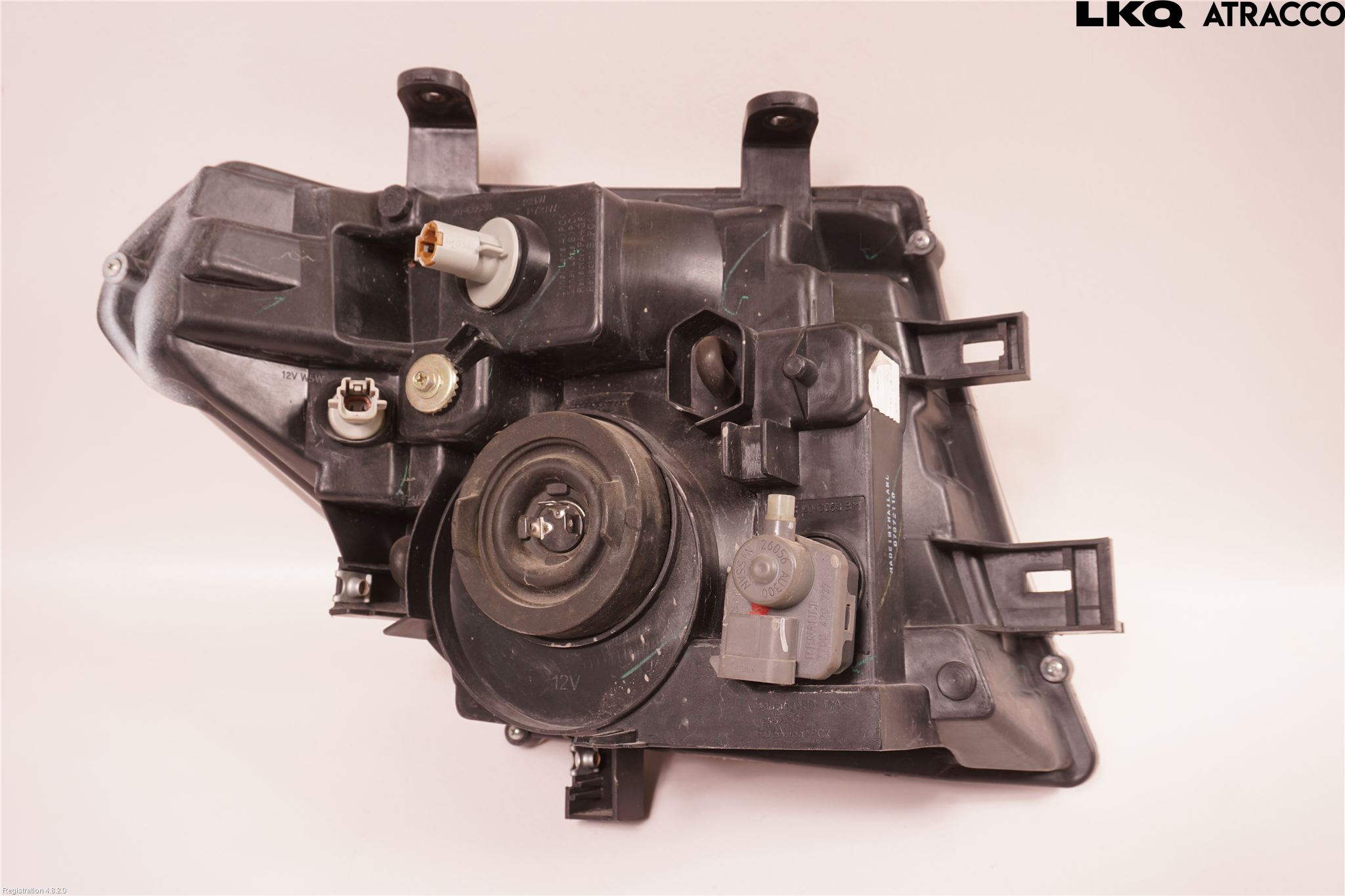 Nissan NAVARA 05-16 Strålkastare Höger