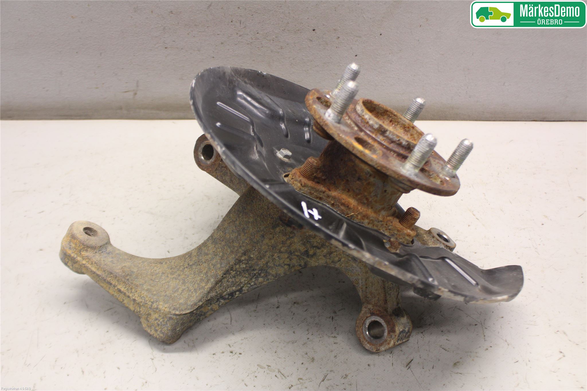 Hyundai i30 PD 17- Hjullagerhus-Spindel Hö B