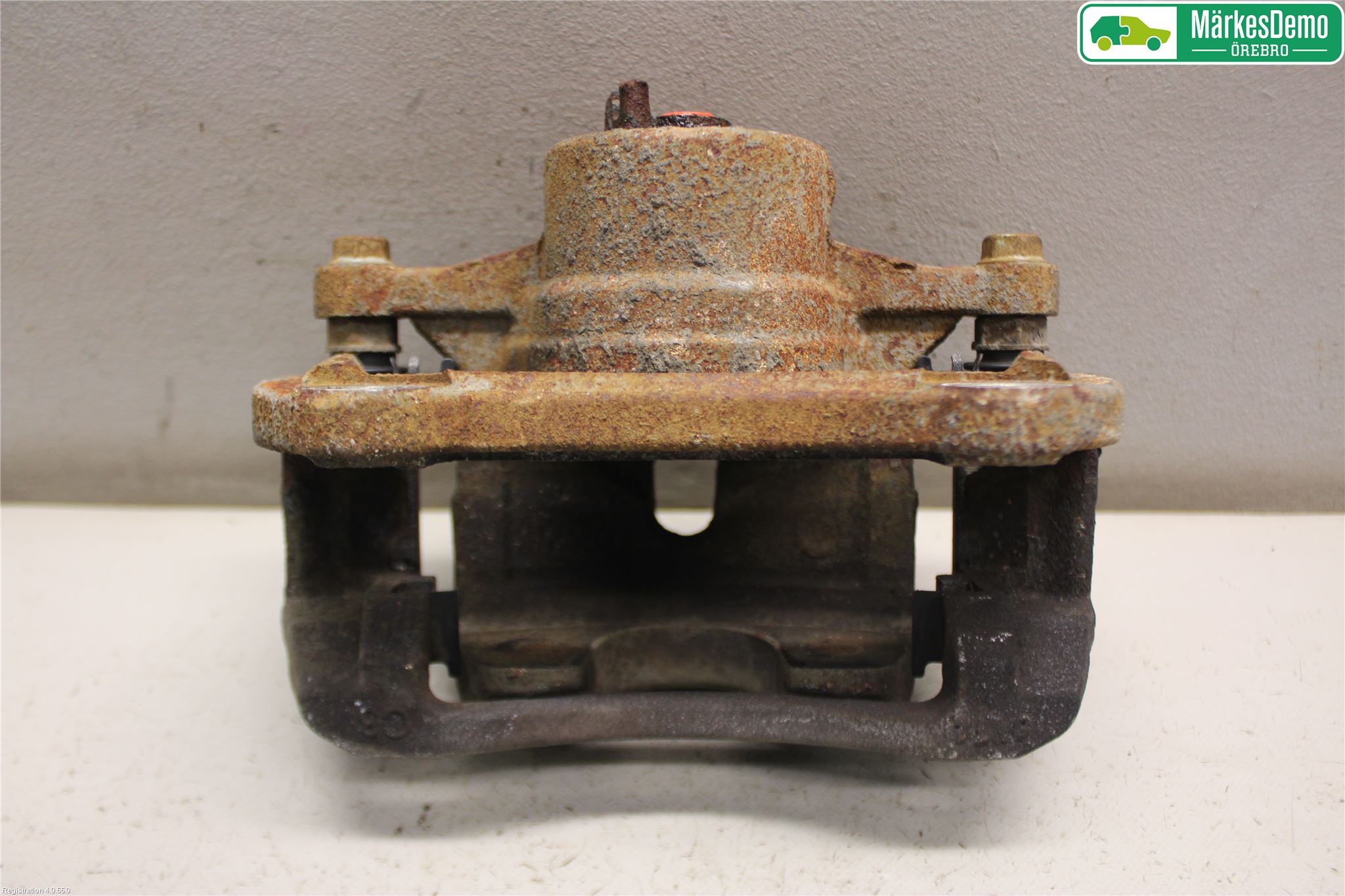Kia CEED 12-18 Bromsok Fram Höger