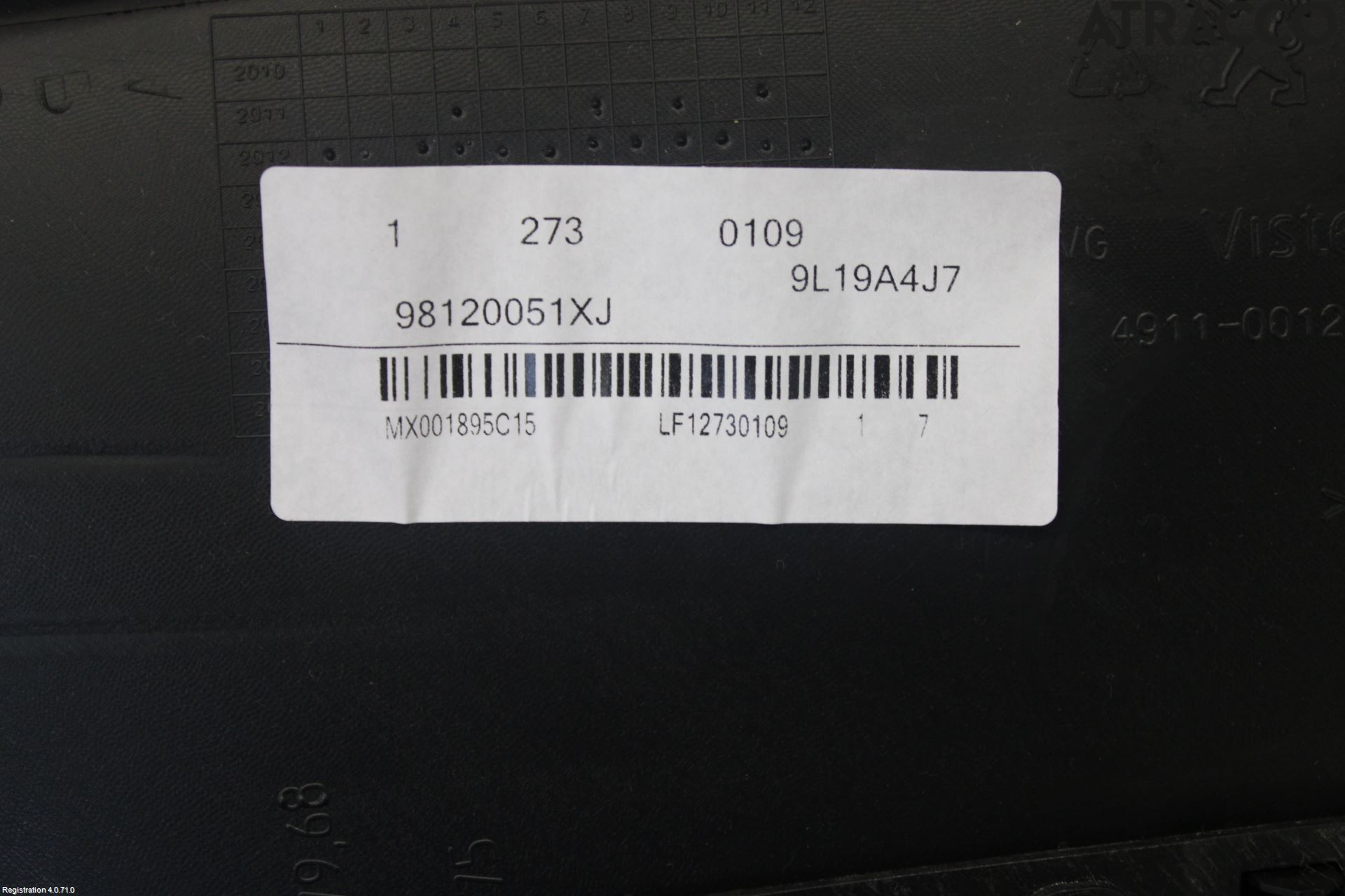 Peugeot 2008 13-20 Dörrklädsel Vä