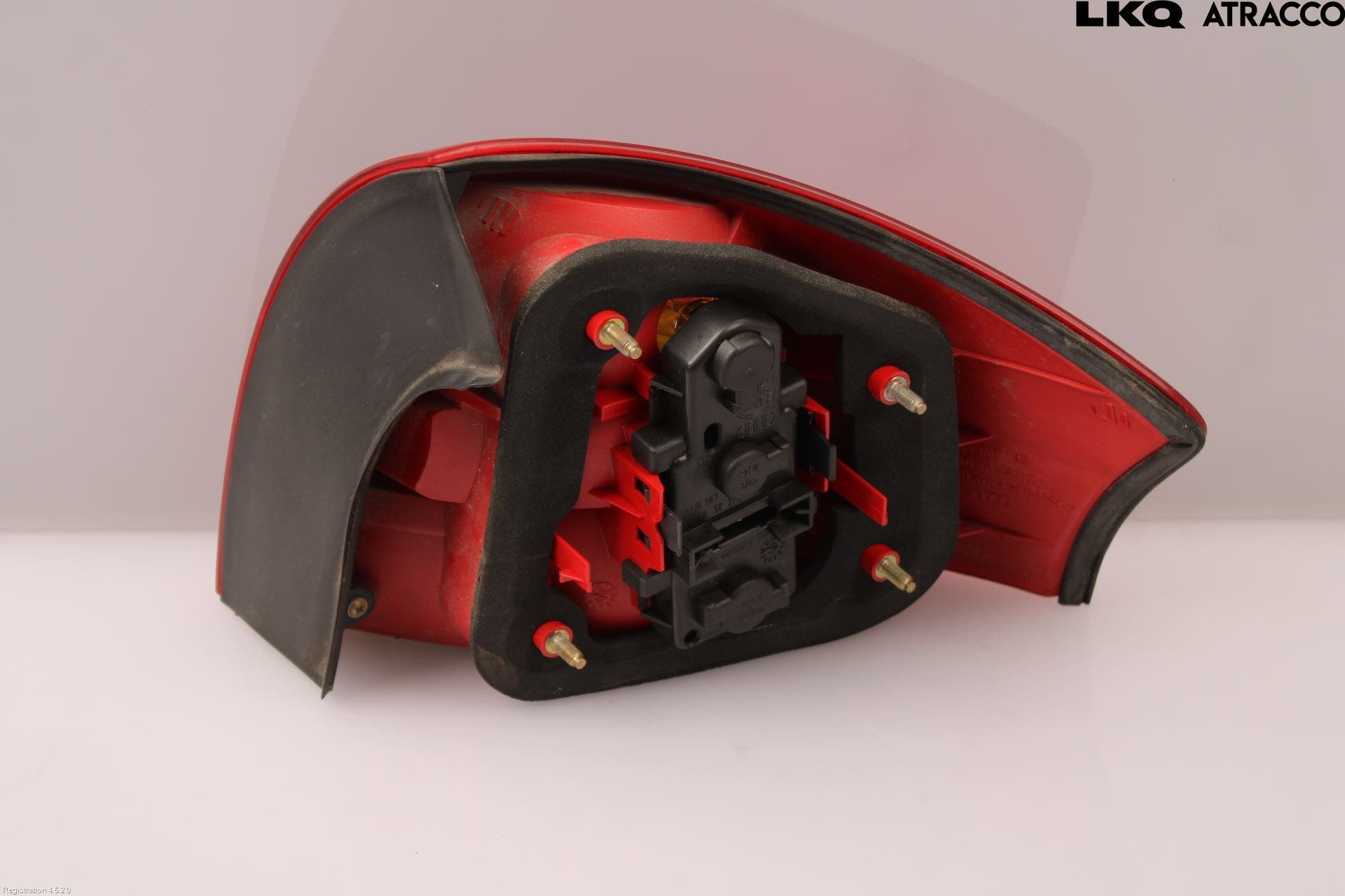 Audi A6/S6     97-05 Bakljus Vänster