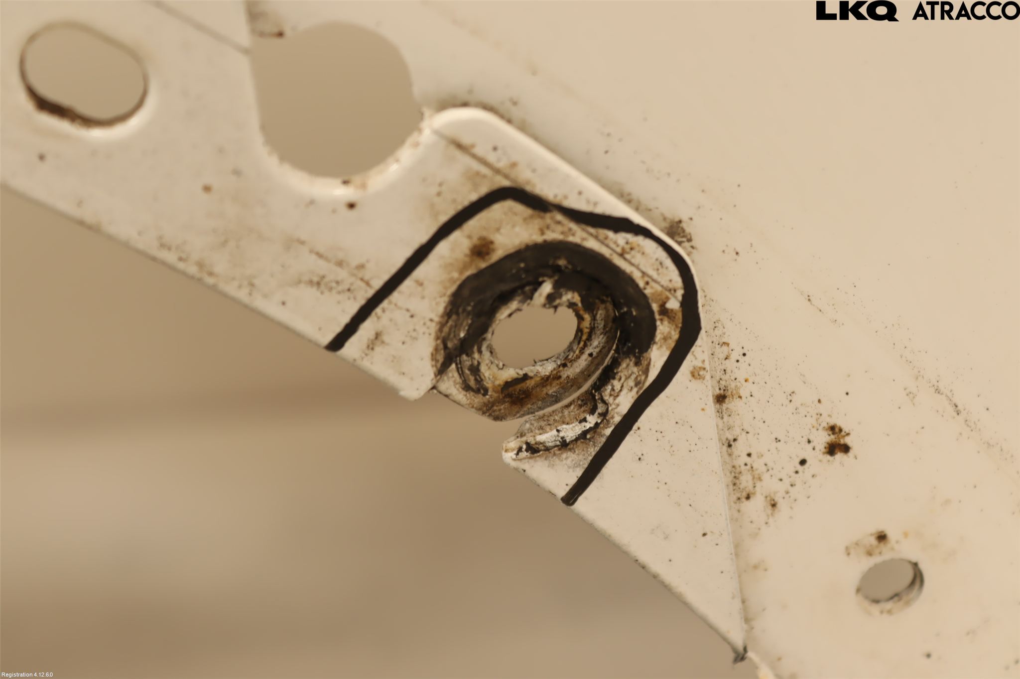 Nissan PULSAR Stötfångarbeklädnad Fram