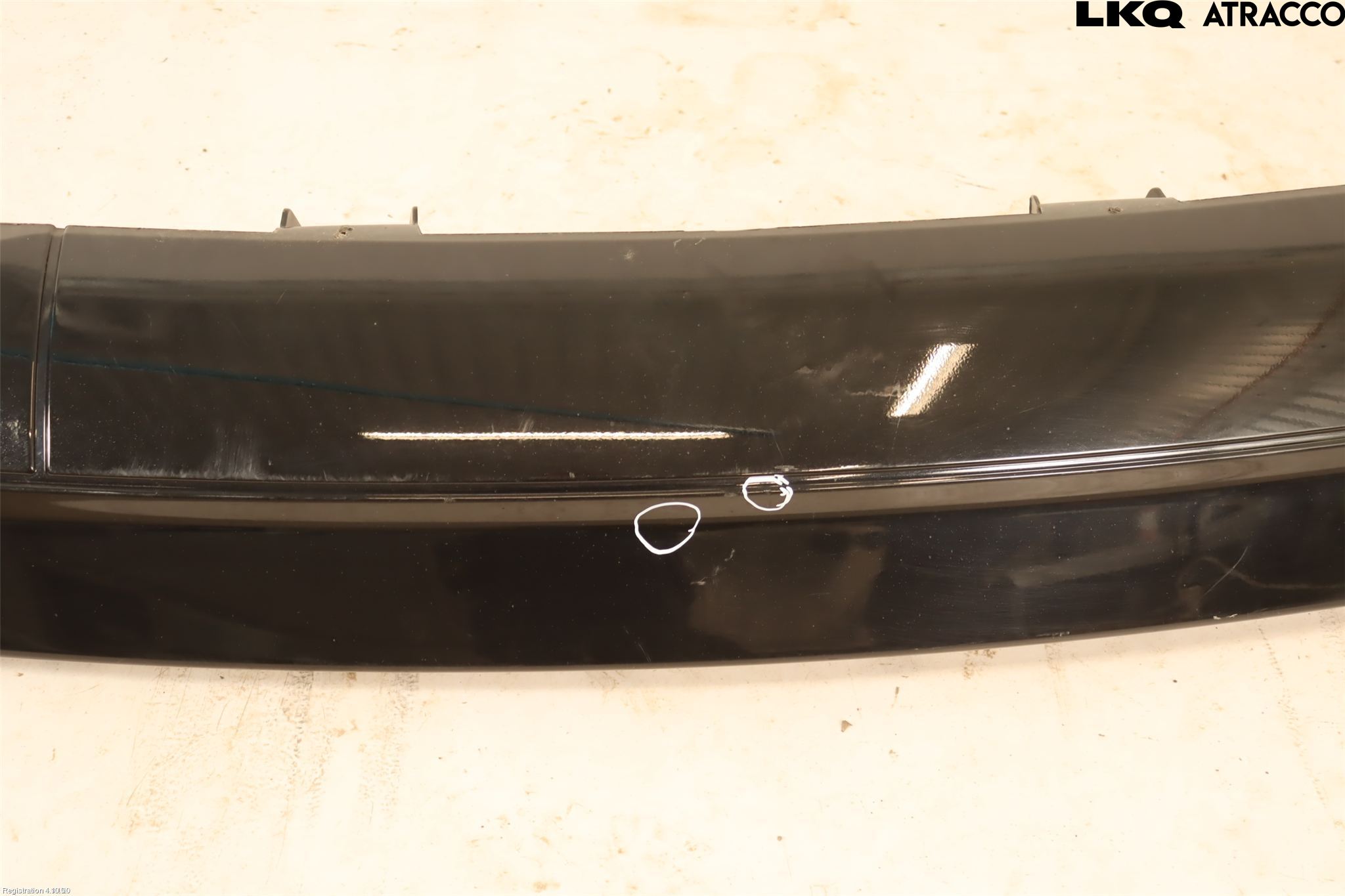 Jeep GRAND CHEROKEE 10-20 Stötfångardel Bak Mitt
