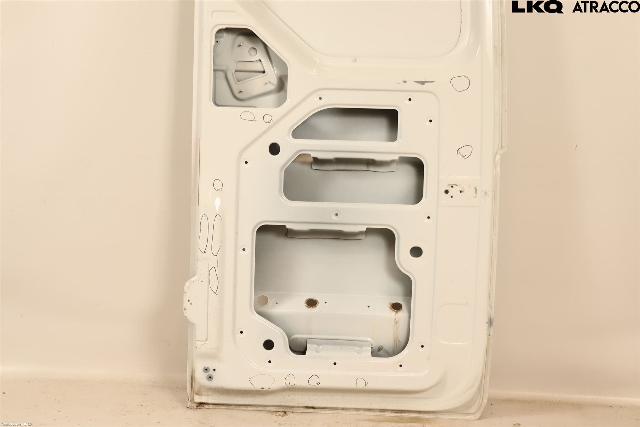 Volkswagen VW CRAFTER II / E-CRAFTER 17- Dörr Bak Van-Skåp Vänster