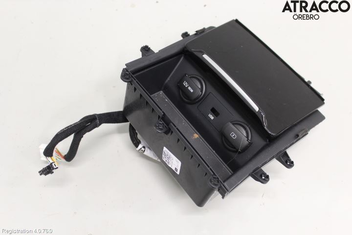 Kia CEED/CEED SW 19- Instrumentbräda Förvaringsfack