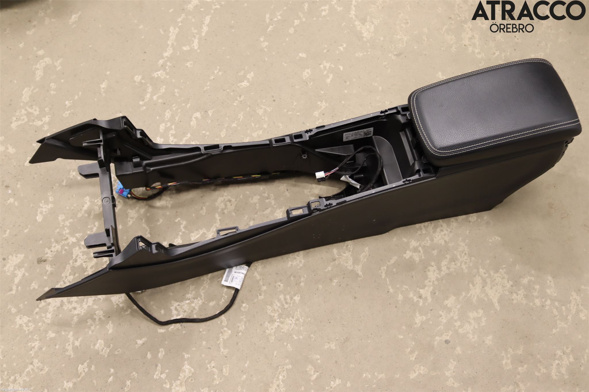 Mercedes-Benz MB GLA-KLASS (X156) 13-20 Instrumentkonsoll Golv